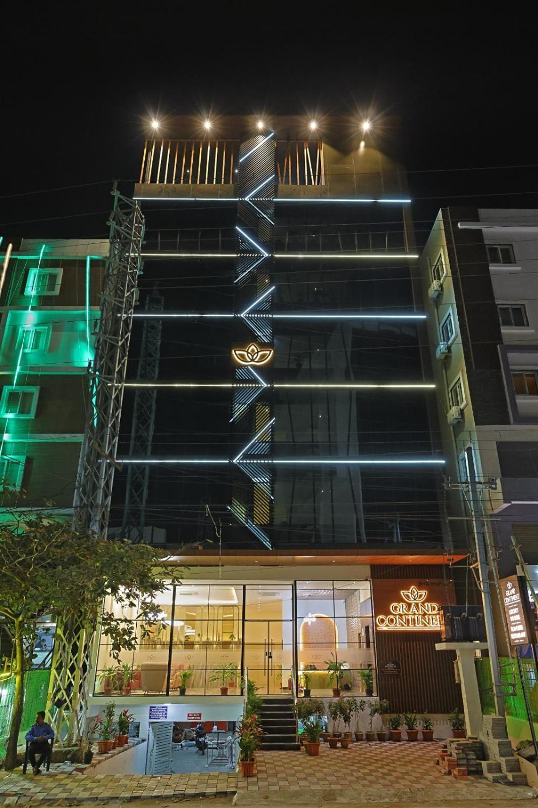 Grand Continent Hotel Gachibowli Near Us Consulate 외부 사진